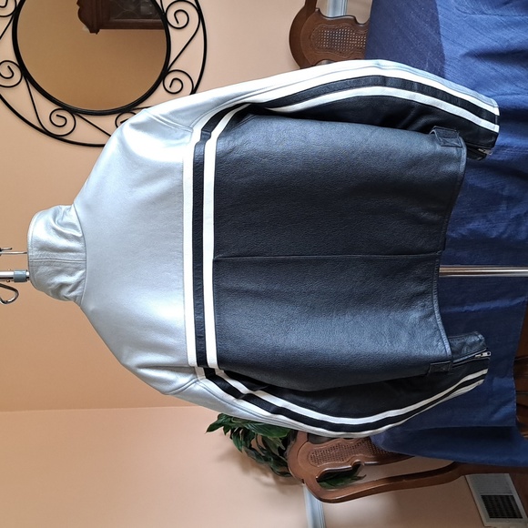 Teknic armored leather motorcycle jacket - Picture 3 of 11